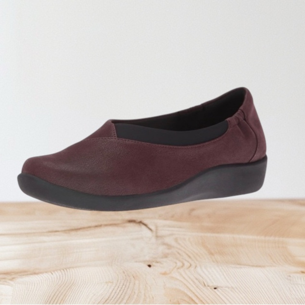 FINAL SALE Clarks Sillian Women’s Jetay Slip-on Flat Size 10M, Burgundy